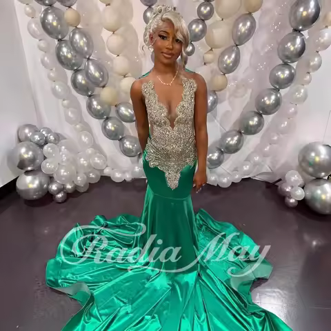Radia May Customized Emerald Green Satin Mermaid Gown with Crystal-Embellished Deep V-Neck & Halter 