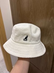 Kangol 白色毛巾布漁夫帽