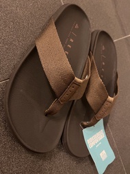 REEF flip flops (like Teva, Keen, Quicksilver) 男拖鞋
