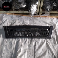 Grill Gril depan Mitsubishi canter original