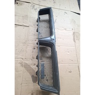 Mutsubishi eterna 89-93 front grill grill