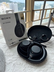 Sony  WH-1000XM4 headset