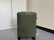 rimowa essential cabin hand carry size 21"