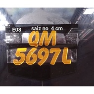 nombor plate motor belakang warna  gol   saiz  no 4 cm cot  E08