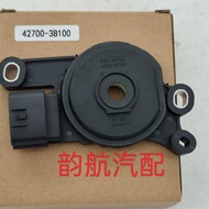 Suitable for Hyundai Suoba ix35 Yuenaqi Yazhi Running K5 Gear Switch Shift Sensor 42700-3B100