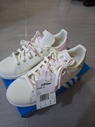 Adidas 全新女款運動鞋