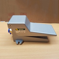 Bàn đạp chân khí nén 4F210-08