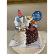 [Heritage] Astronaut Birthday Cake / Lapis Surabaya Birthday cake 7inch