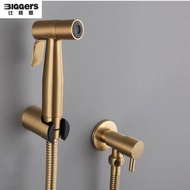 Biggers แปรงสีทองชุดอุปกรณ์ฉีดชำระห้องน้ำมือถือกับวาล์วเติมอุปกรณ์อาบน้ำสายต่อฝักบัว