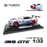 Diecast Sports Car bmw M8 GTE Miniature Metal Model 1:32