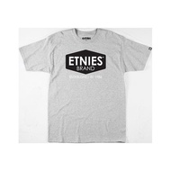 Tshirt T-Shirt/ Etnies Shirt/ - Abu Misty