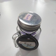 aromatic candle lavender