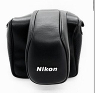 全新Nikon CF-53 Semi-Soft Case For Nikon F5 +28-70mm Lens ( 本公司是全港唯一的Nikon和Canon相機配件專門店, 有過萬件全新Nikon和C
