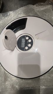 寵物自動餵食器