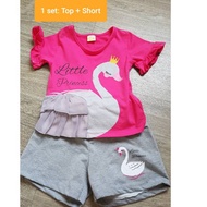 Little princess Swan preloved like new T-Shirt And Pants.