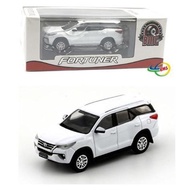 64B0423 - BM Creations 1/64 Toyota Fortuner 2018 White RHD