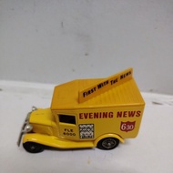 Lledo 1934 Model A Ford Evening News Football Results Truck LOT2F6410#0405
