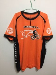 Merrell  Merida 聯名排汗透氣運動上衣