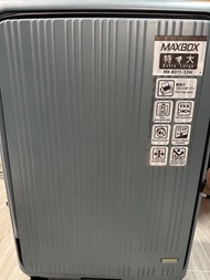 日本牌子 MAXBOX -8011-33W 行李箱