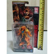 Transformers combiner wars Wreck-gar legends scale