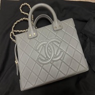 CHANEL 22B 絕版 復古 Vanity Case 淺灰色