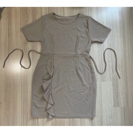 Light Brown Dress Size L/Xl Can Be Worn (Forward)