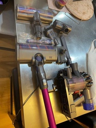 Dyson V6 Absolute plus attachments