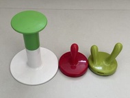 IKEA 宜家傢俬 廁紙掛架 紅色青色掛勾（衛生紙捲筒 毛巾掛勾 可黏貼）