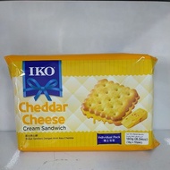 IKO Cheedar Cheese Cream Sandwich Biscuits -180g (10sac)