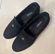 VIVAIA 黑色編織樂福鞋