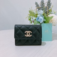 TK1832 CHANEL 香奈兒小號翻蓋式銀包SMALL FLAP WALLET IN BLACK GRAINED CALFSKIN