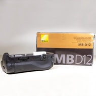 NIKON MB-D12 BATTERY GRIP