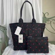 日本 Lesportsac 黑色尼龍布 心心刺繡 EVERYGIRL 側咩袋