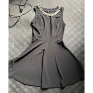 Pre-owned Mall Brand-It Girl Black Minimalist Dress