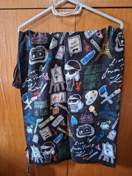 Karl Lagerfeld 老佛爺印花圍巾