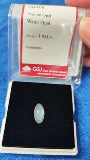 4A 天然水蛋白石 - 弧面型裸石(附鑑證書)