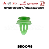 Door Panel Button Clips / Automatic Fasteners