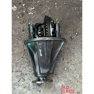 (MUST TRADE IN) TOYOTA 2KD KUN25 HILUX DIFFERENTIAL REAR GEAR AXLE REAR GEARBOX USED ORIGINAL AUTO P