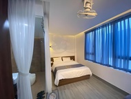 G9 Hotel