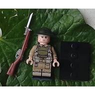 WW2 British soldier with armament 9