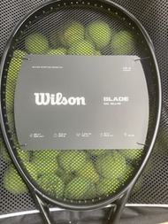Wilson Blade 98 v8 網球拍