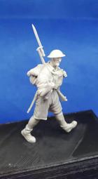 【預訂】1/35 英軍士兵 樹酯人型  A015