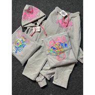 HOODIE/SWEETER SYNA W0RLD GSM300 SWEETER THIS MONTH MOST FULTAG LABEL FREE ZIPLOK STICKER