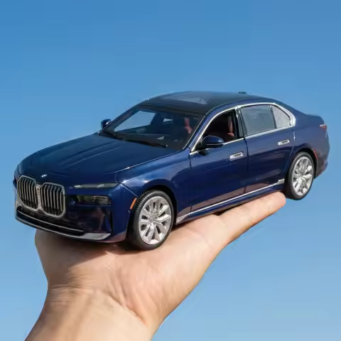 1:24 BMW 7 Series I7 G70 M6 GT3 M4 DTM CSL M4 V8 Alloy Metal Diecast Model Car Collectibles Hobby Di