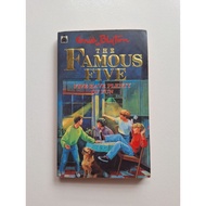 The Famous Five 14: Five Have Plenty Of Fun - Enid Blyton (ENGLISH)