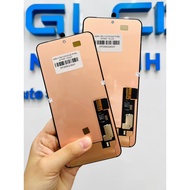 Google Pixel 8 Pro screen