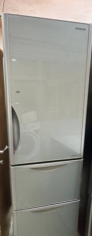 移民雪櫃日立變頻雪櫃，自動製冰，水晶鏡面，三門容量大。