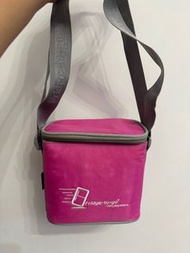 粉紅色的Fridge-to-go 冰袋