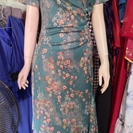 XL concealer waist-dipped floral dress Available in all sizes SMLXL, waist under 84cm, beautiful to 