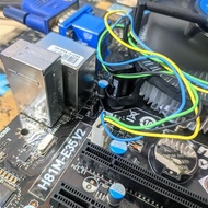 MOTHERBOARD H81 SEPAKET PROCESSOR CORE i3 4150 BEKAS NORMAL GARANSI Gratis Fan & Kabel Sata